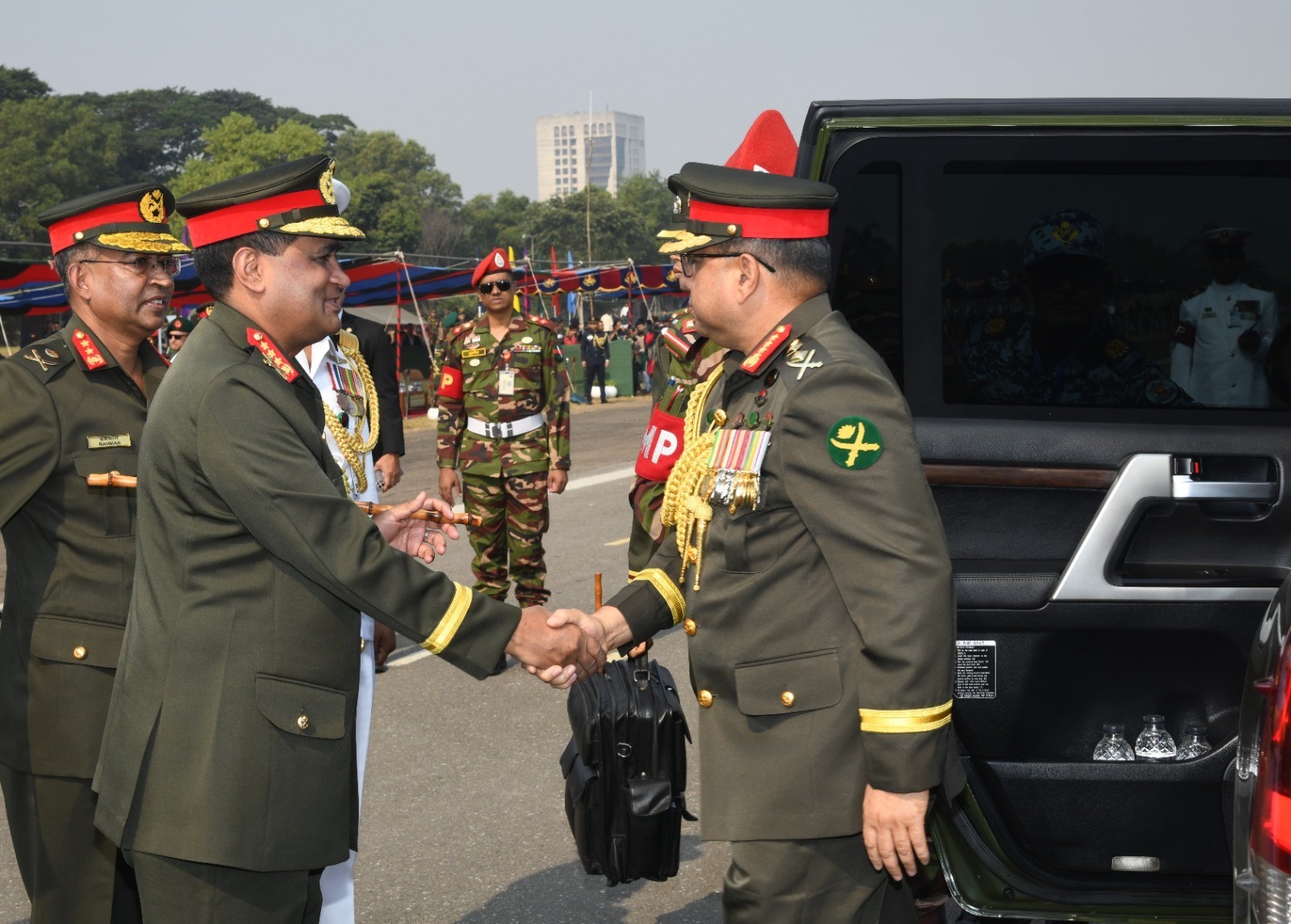 মহান বিজয় দিবস উপলক্ষ্যে সশস্ত্র বাহিনীর আয়োজন