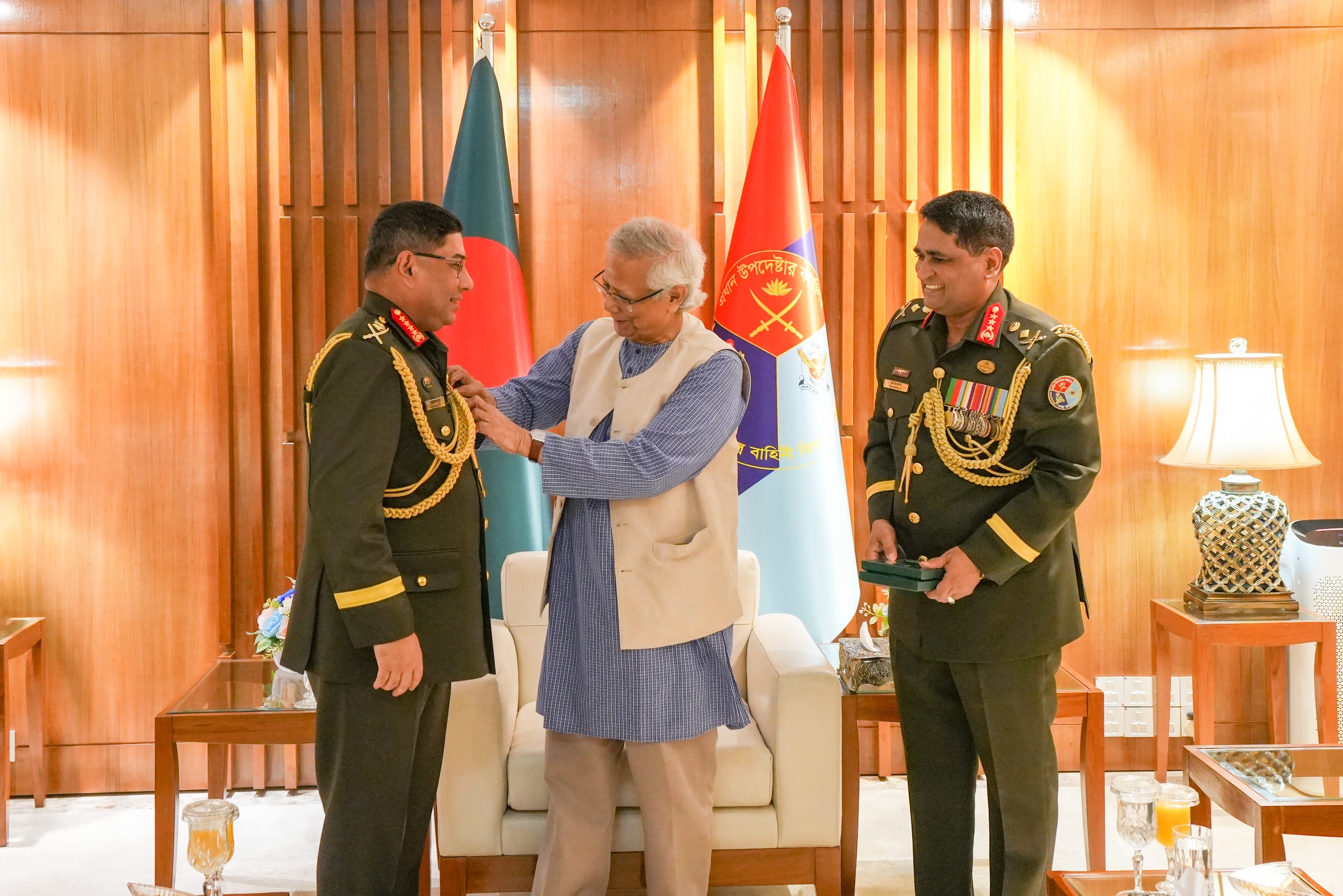 যথাযোগ্য মর্যাদায় আজ সশস্ত্র বাহিনী দিবস উদ্‌যাপিত